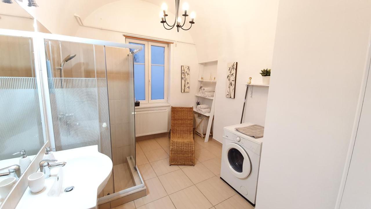 Varkeruelet Apartman Ödenburg Exterior foto